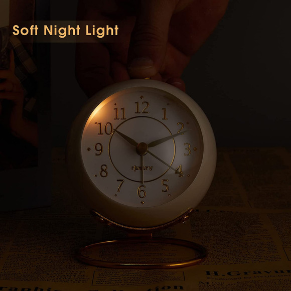 Metal Desk Clock, Retro Bedroom Table Vintage Analog Alarm Clock, Silent Non-Tic - Picture 5 of 6